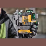 Dewat DCLE34031D1 Λείζερ Αυτορυθμιζόμενο Γραμμικό Αλφάδι 18V 3X360° Πράσινο Εργαλεία Χειρός